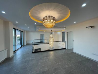 خانه 1000 متری چهارخوابه در کرج
