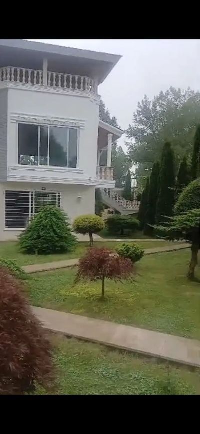 ویلا 930 متری چهارخوابه در کلاردشت