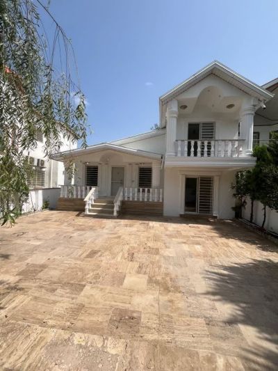 آپارتمان 280 متری سه خوابه در چمستان