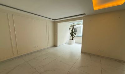 تجاری 800 متری در نیاوران تهران