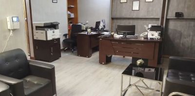 اداری 120 متری سه خوابه در خیابان میرفندرسکی اصفهان