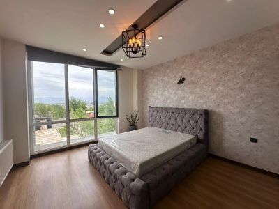 ویلا 1000 متری سه خوابه در چهارباغ کرج