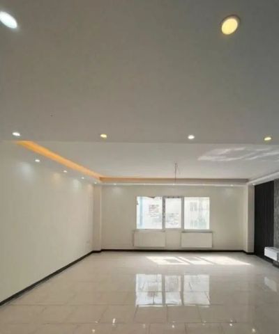 آپارتمان 84 متری دو خوابه در فاز 6 پرند