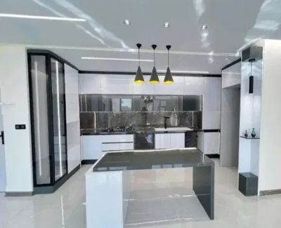 آپارتمان 93 متری دو خوابه در فاز 2 پرند