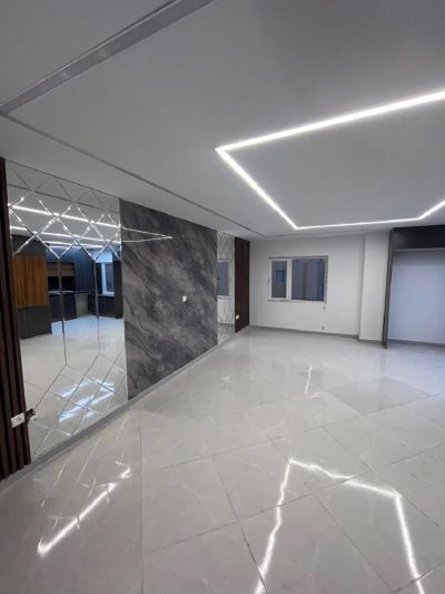 آپارتمان 100 متری دو خوابه در فاز 6 پرند
