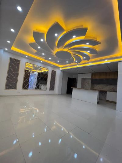 آپارتمان 103 متری دو خوابه در فاز 6 پرند