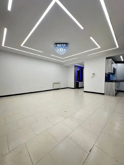 آپارتمان 95 متری دو خوابه در فاز 6 پرند
