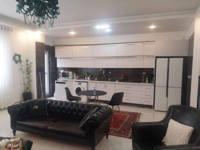 آپارتمان 100 متری دو خوابه در پل هوایی قائم شهر