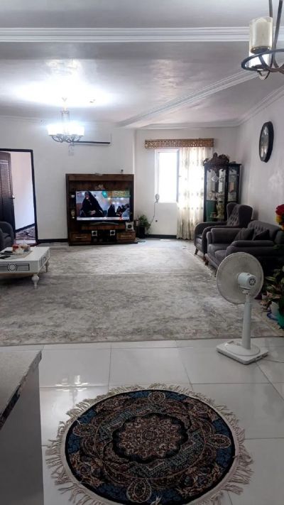 آپارتمان 95 متری دو خوابه در میدان قلی پور رشت