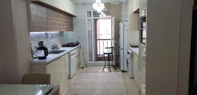 آپارتمان 80 متری دو خوابه در شهرک ولیعصر تهران
