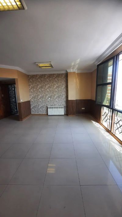اداری 100 متری دو خوابه در دریا تهران