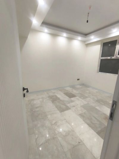 آپارتمان 105 متری دو خوابه در نارمک تهران