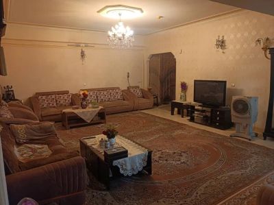 آپارتمان 150 متری سه خوابه در حشمتیه تهران